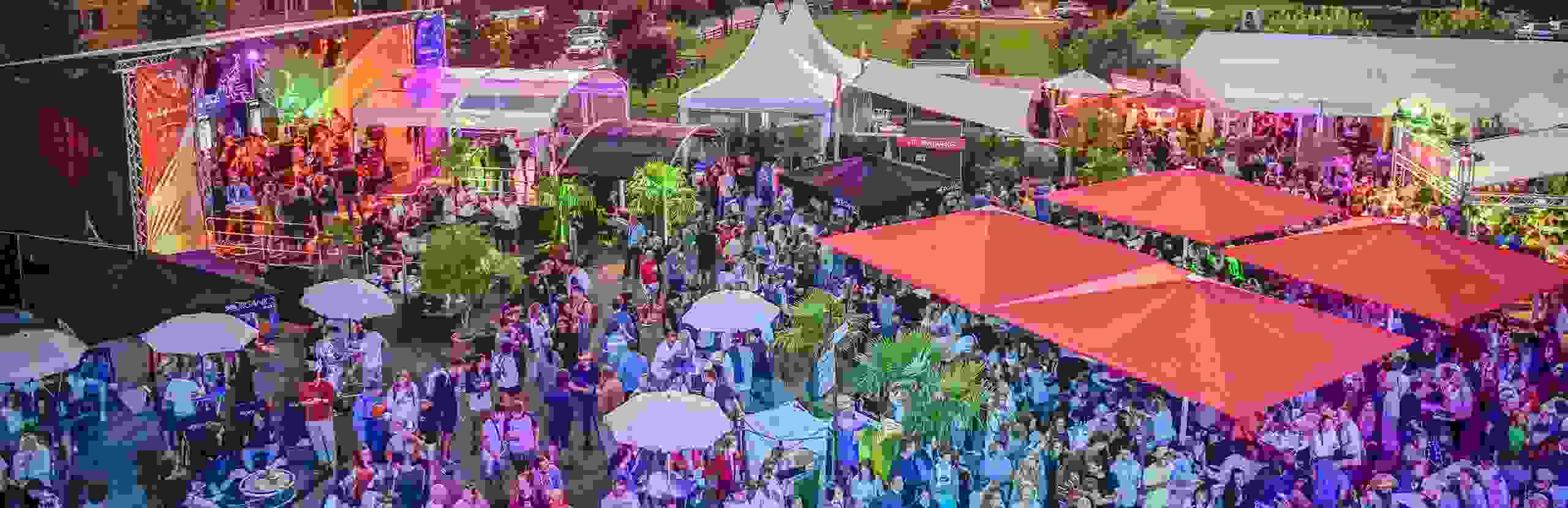 Beach Village, Abendprogramm, Fan Zone