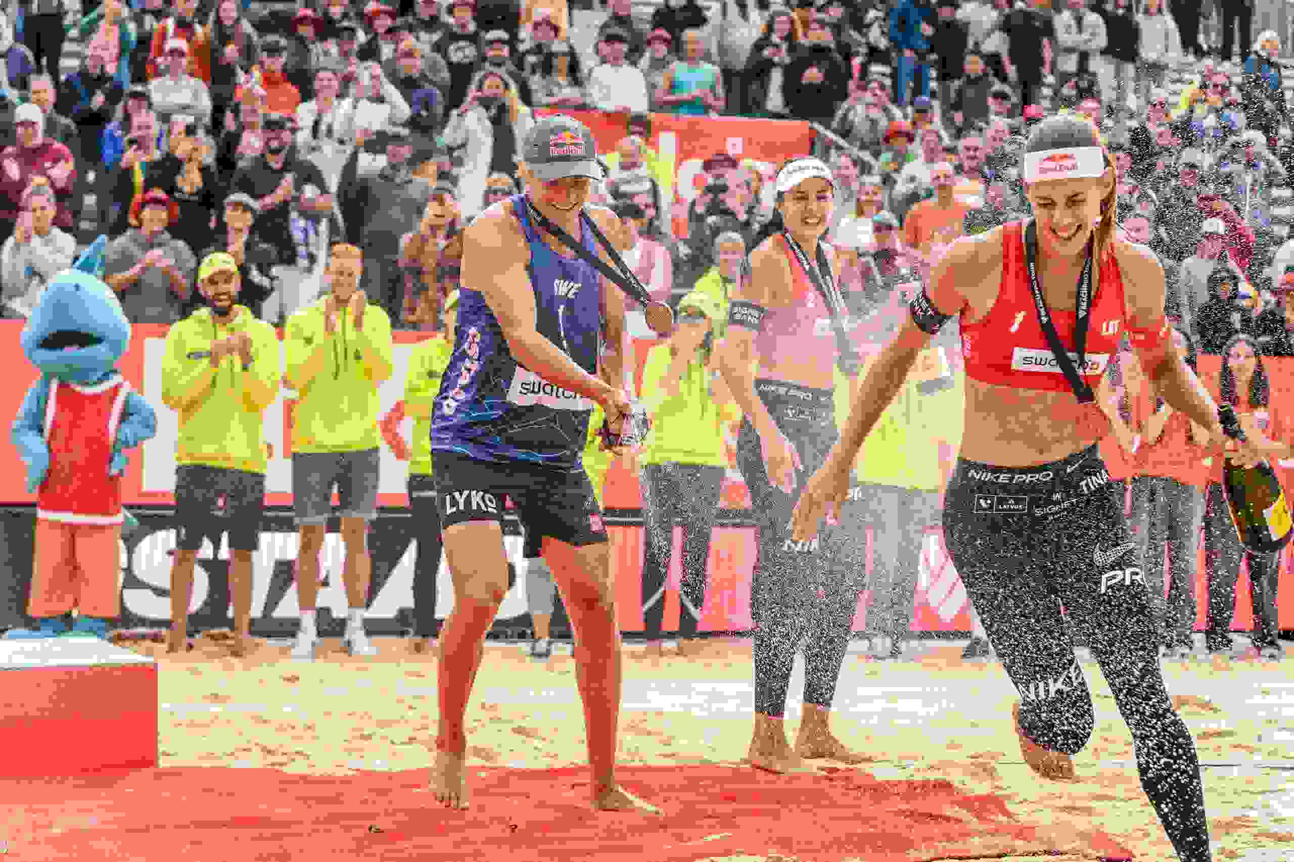 Champagne shower, cheer, podium, medal ceremony, Ahman, Graudina