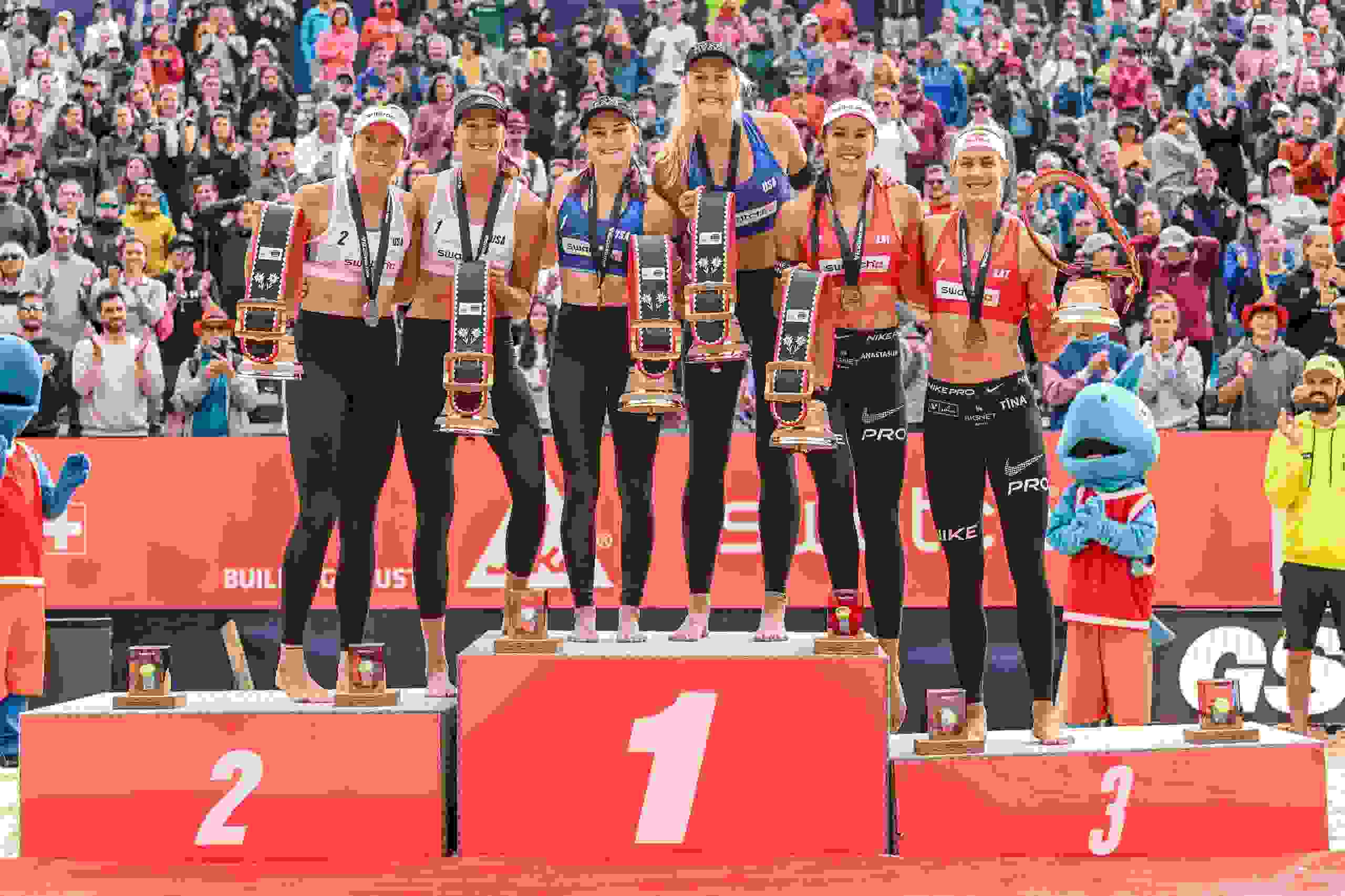 Nuss Kloth, Cannon Kraft, Graudina Samoilova, Podium, Swatch Beach Pro Gstaad 2024, cowbells, medals, cheer