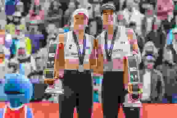 Cannon & Kraft, Siegerjubel, Podest, Silbermedaille, Kuhglocke