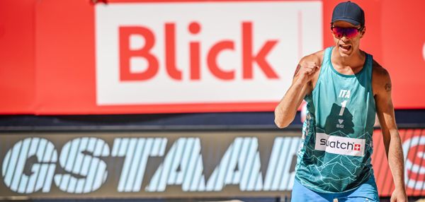 Center court, advertisment, branding