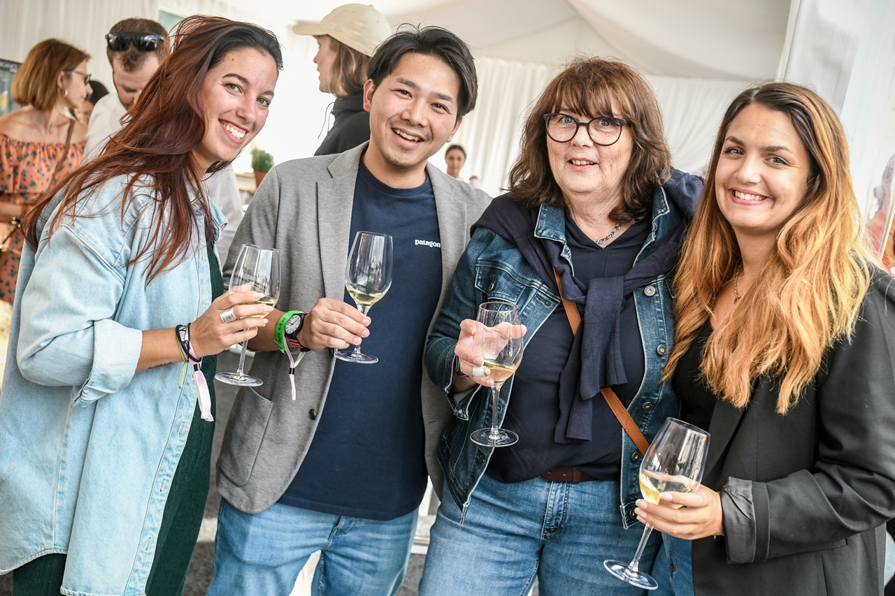 customer event, networking, whine, enjoyment