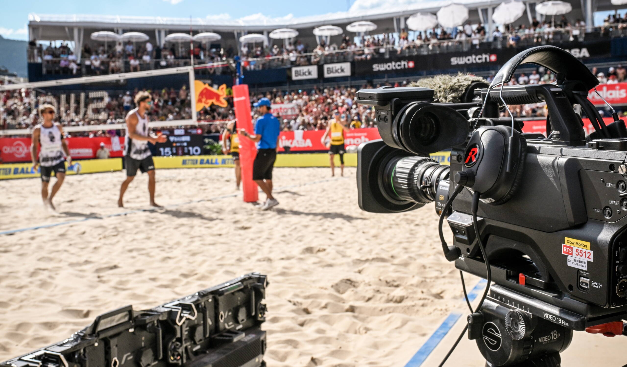media, press, camera, center court, focus