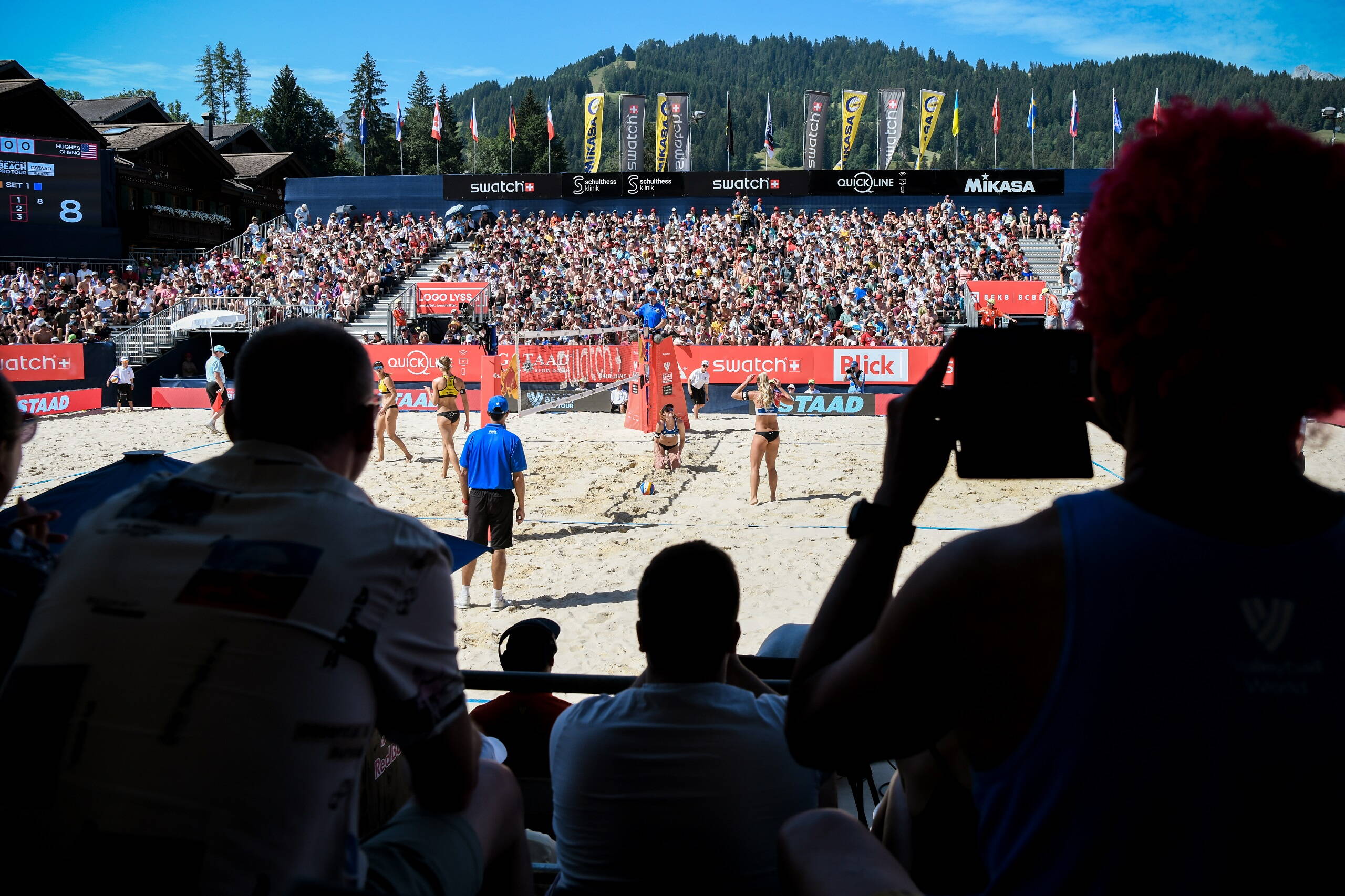 zoom_gedeckte_tribuene3.jpg covered stand, view, VIP, center court
