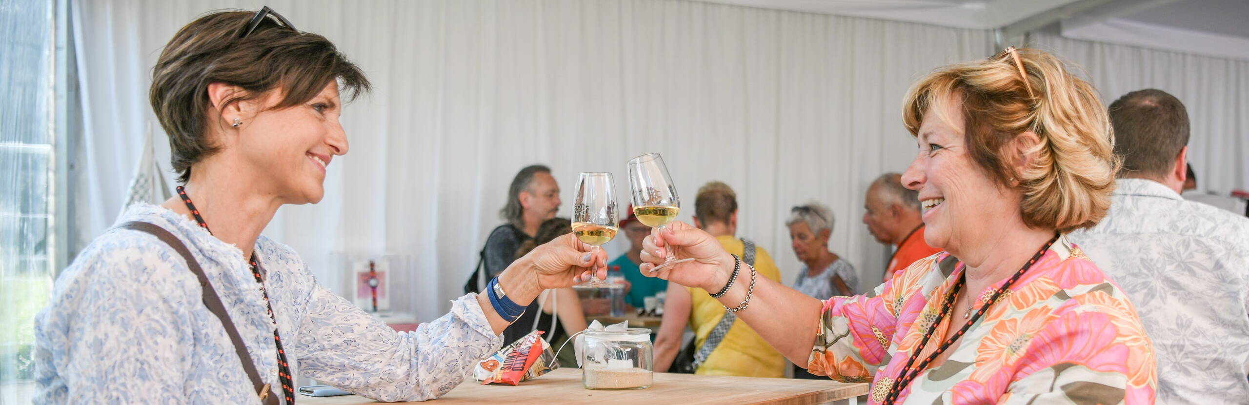 VIP, Anstossen, Verwöhnen